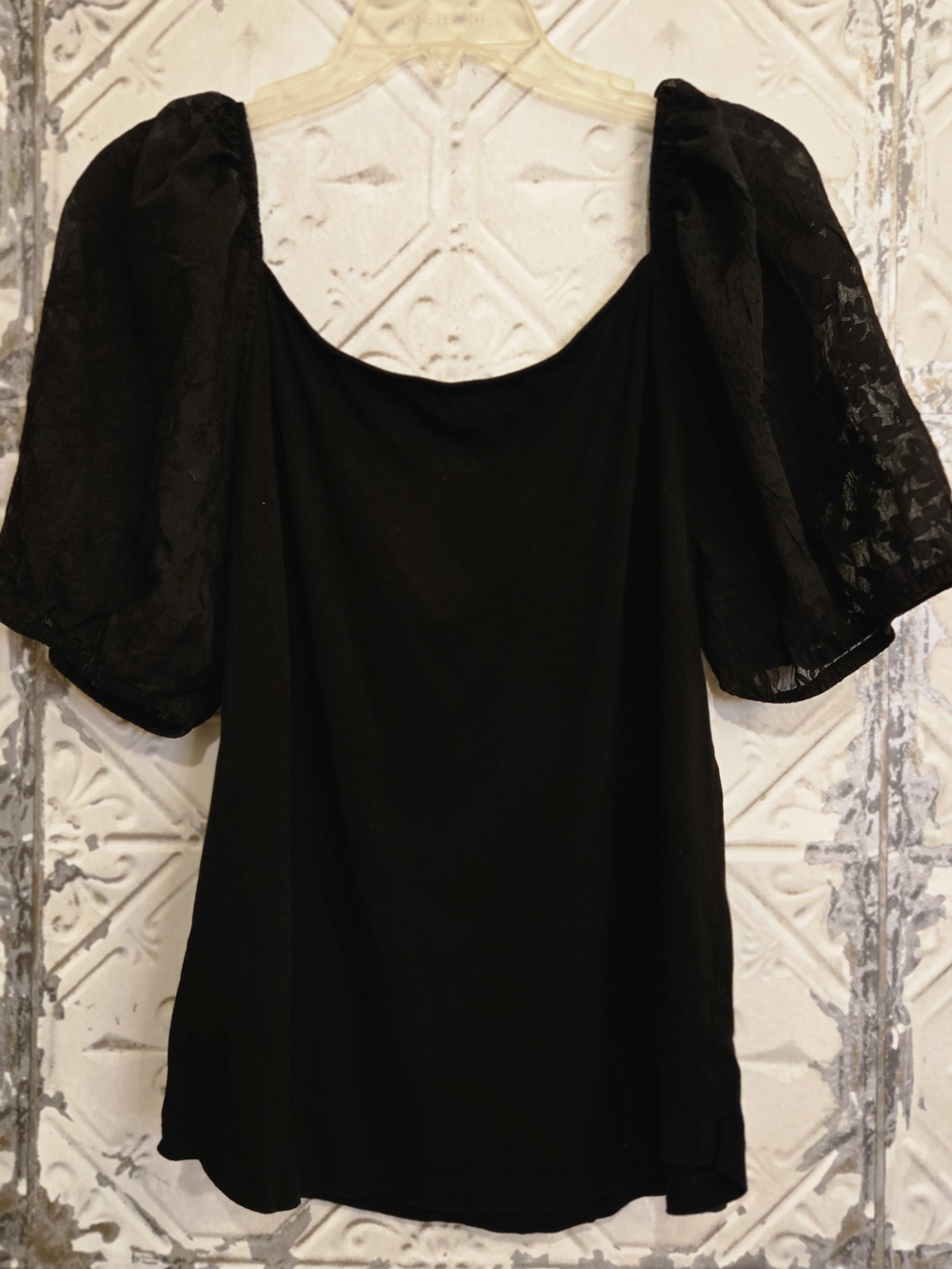 New York & Company Black Puff Sleeve Scoop Neck Top Size XL Romantic Neo-Gothic